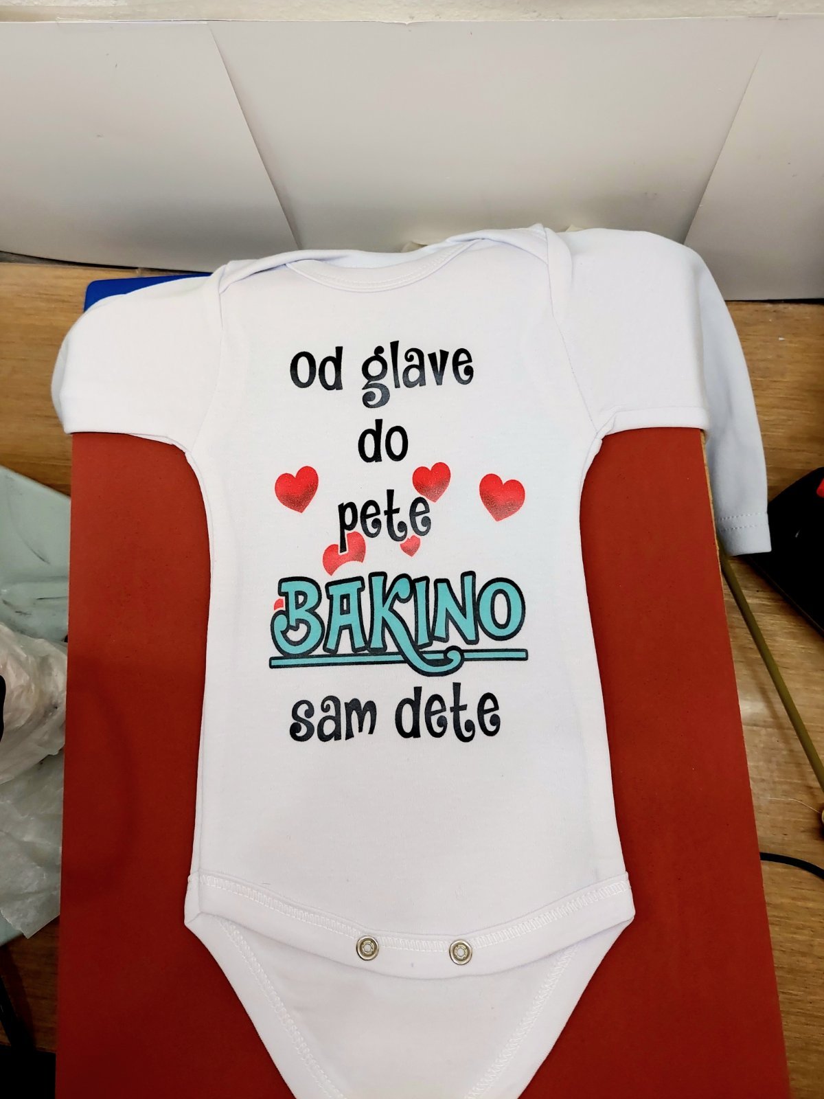 Poklon za rodjendan  deca/Bodi za bebe sa natpisom po zelji/IMG-494e030237cd052bf2b2043790933b8f-V.jpg